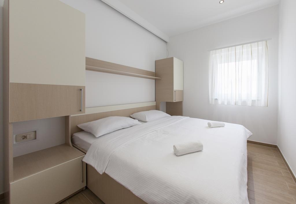 Apartments Villa Klara Baska Voda Luaran gambar